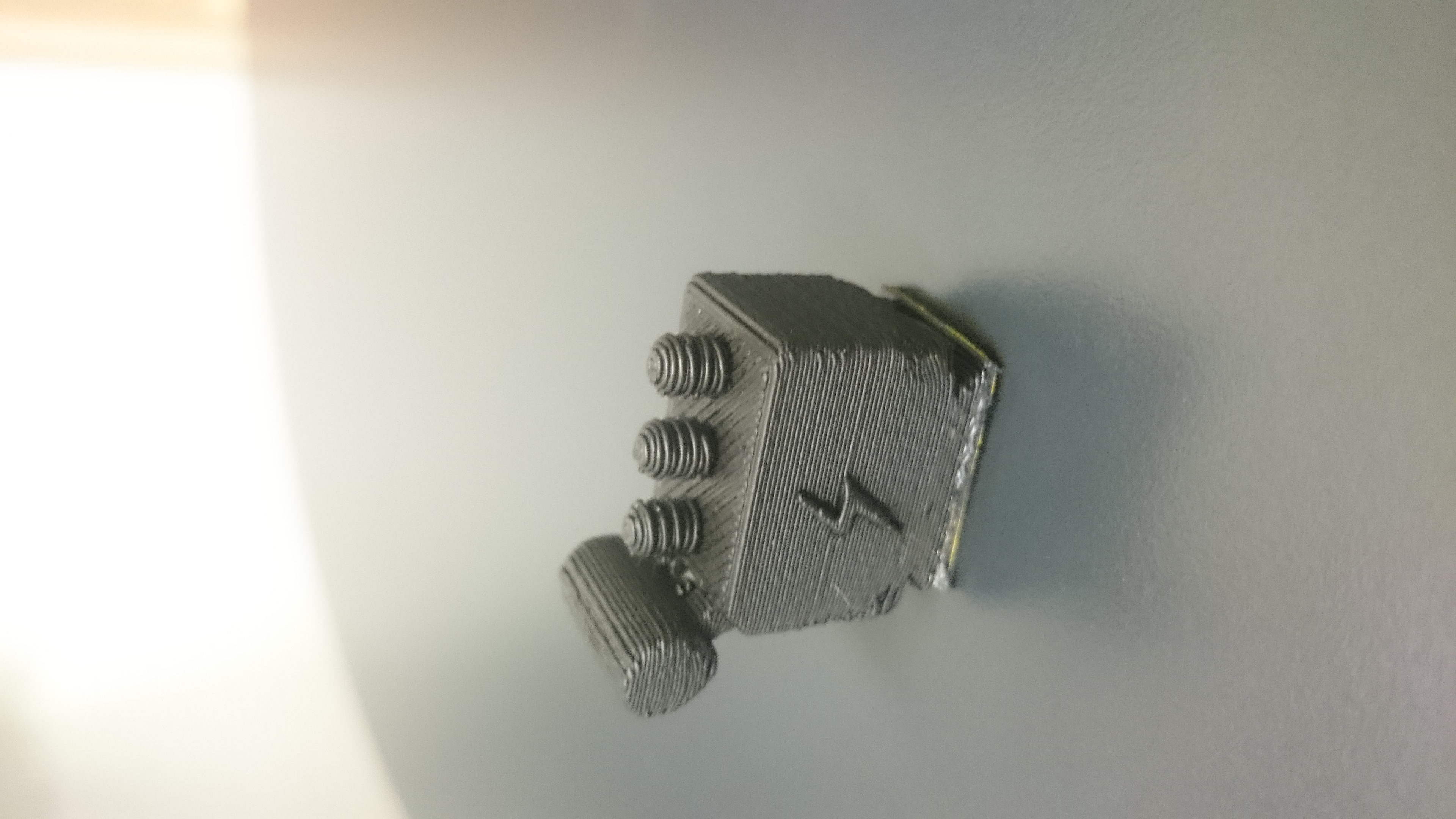 High voltage power transformer