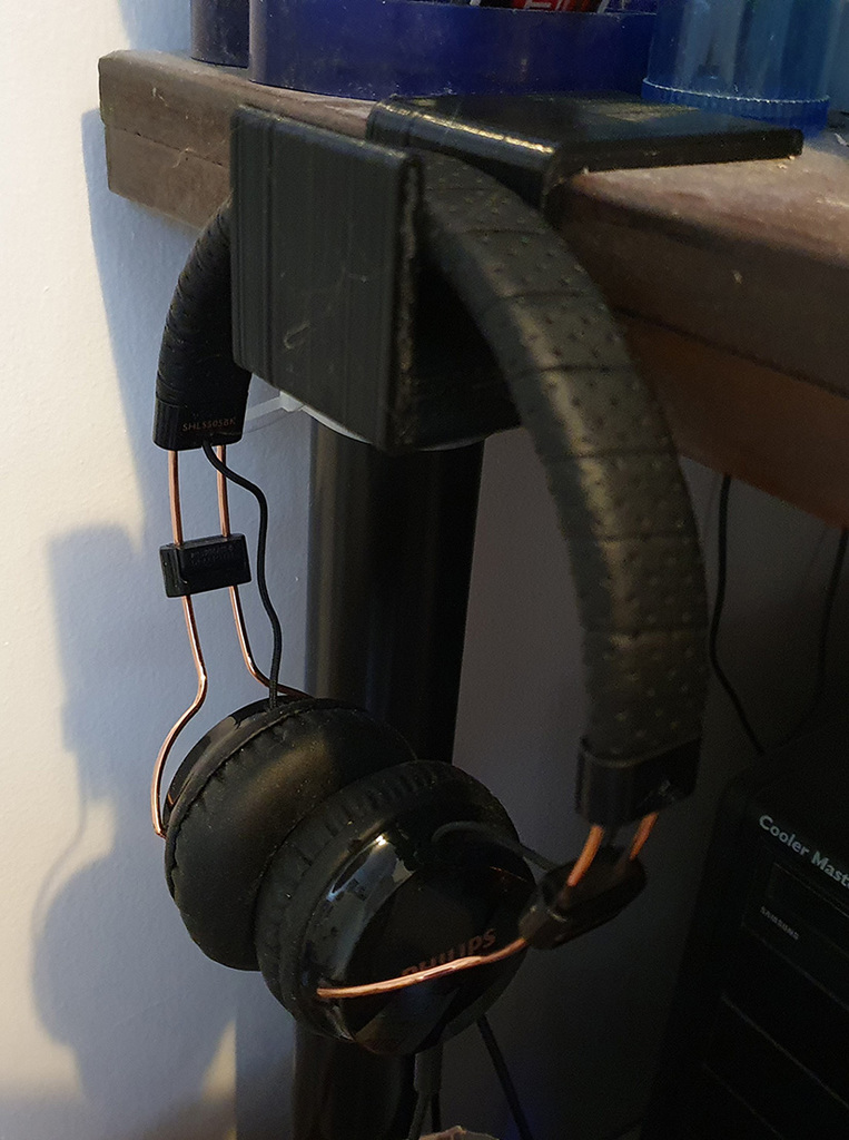 Desk Top Headphone Hanger