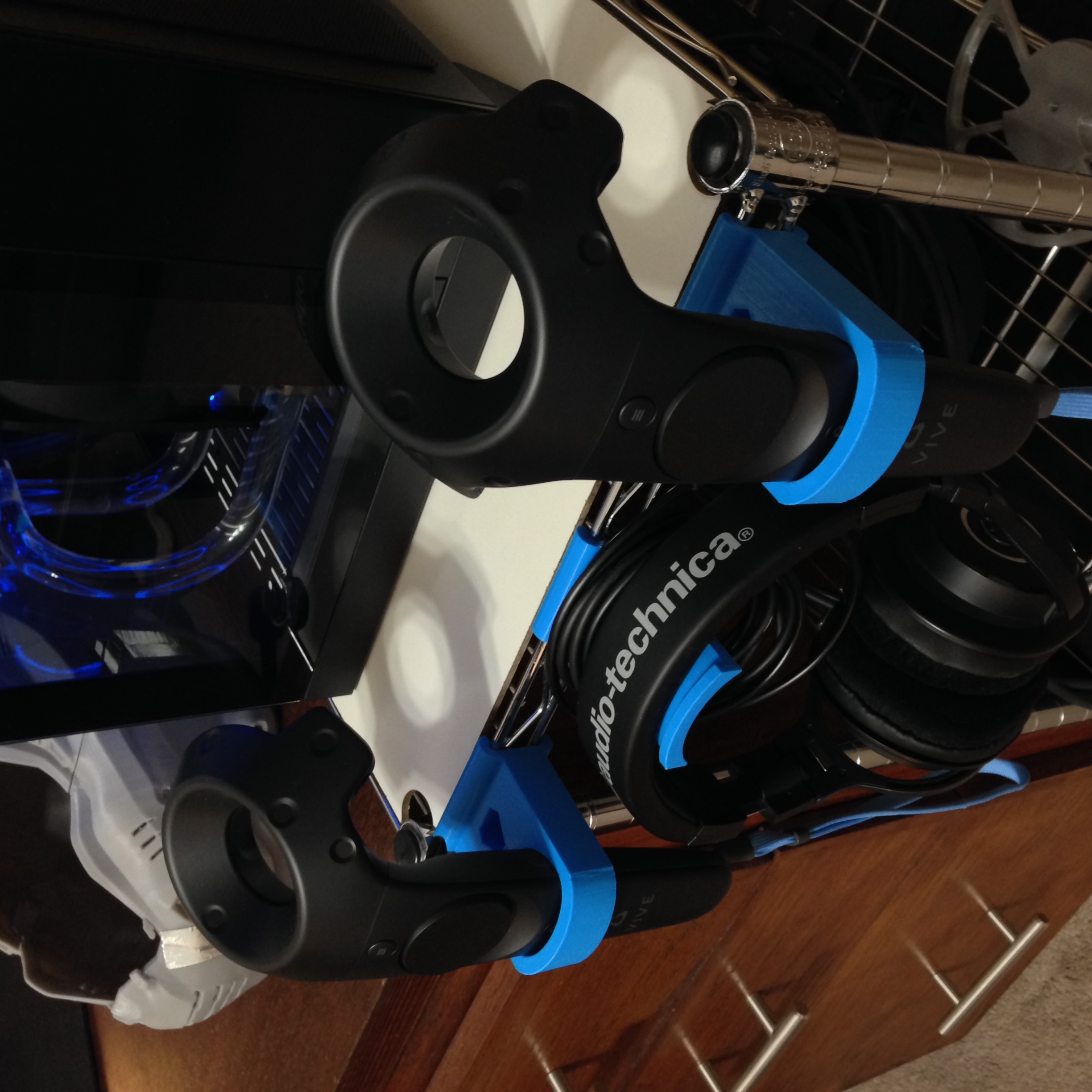 Wire Rack Vive Controller Holder