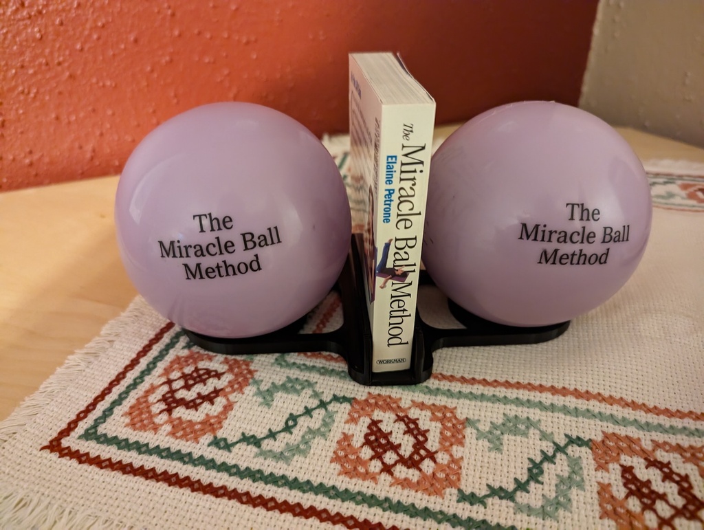 Miracle Ball Stand