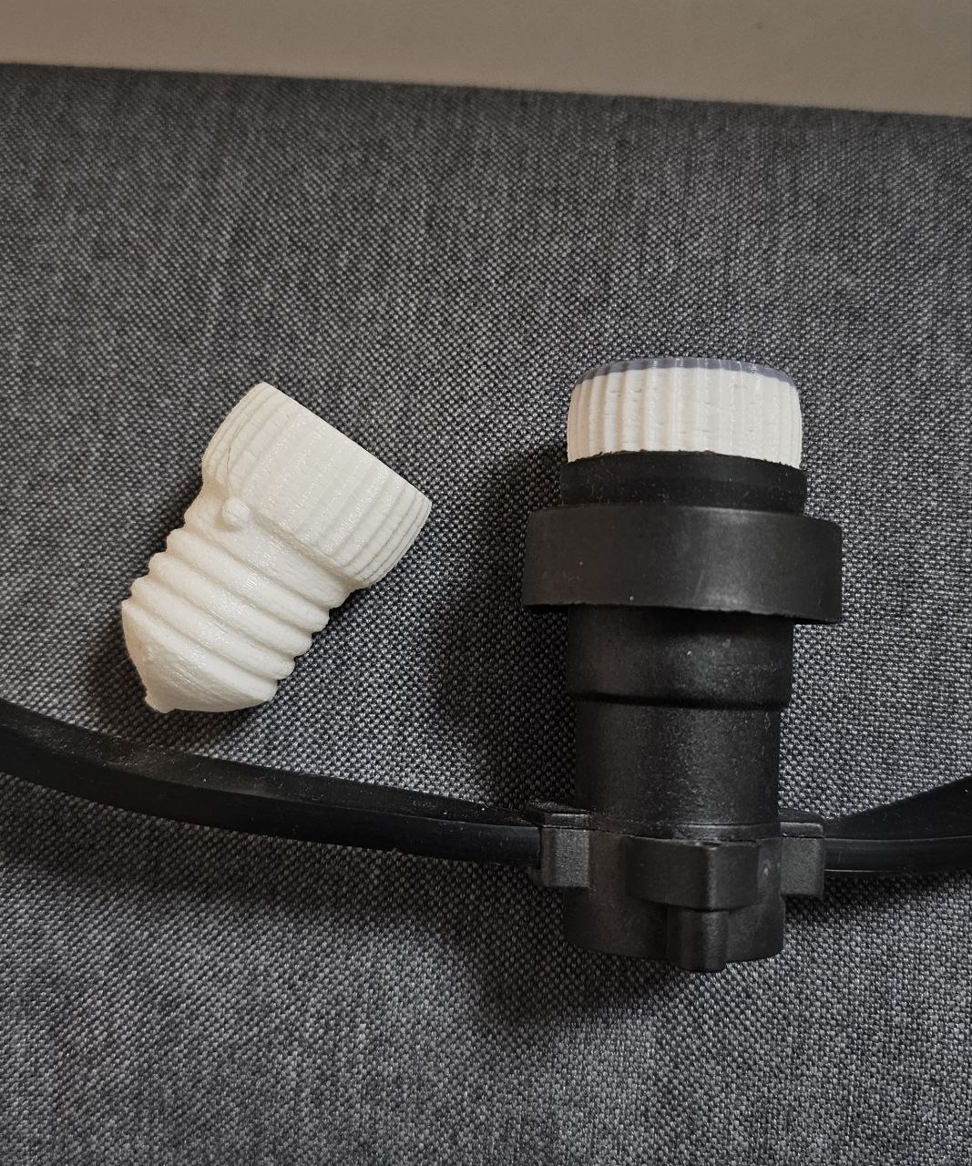 Bulb socket cap - E27 plug