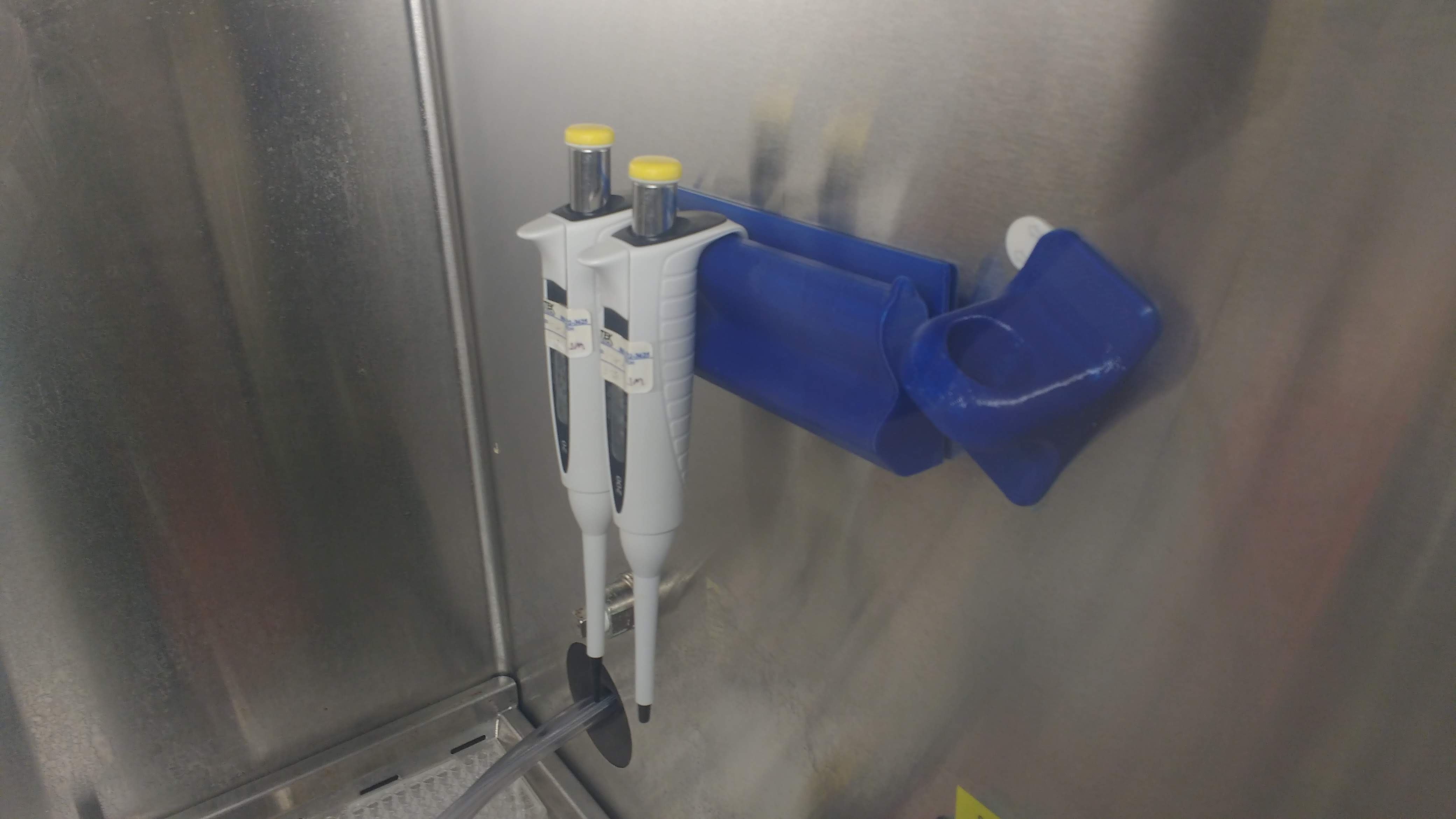 Pipette rack - wall mounted