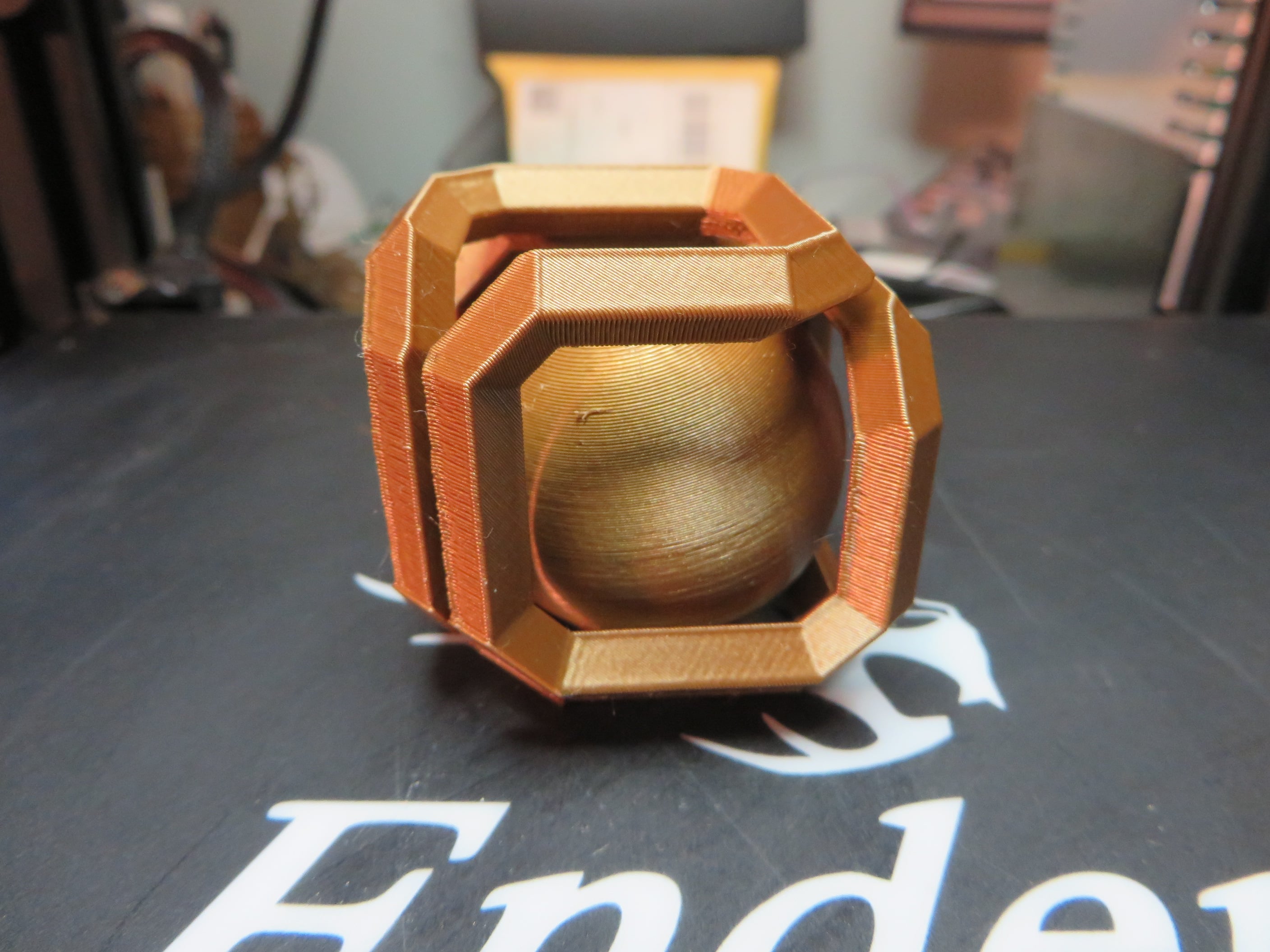 Ball In Infinity Cube