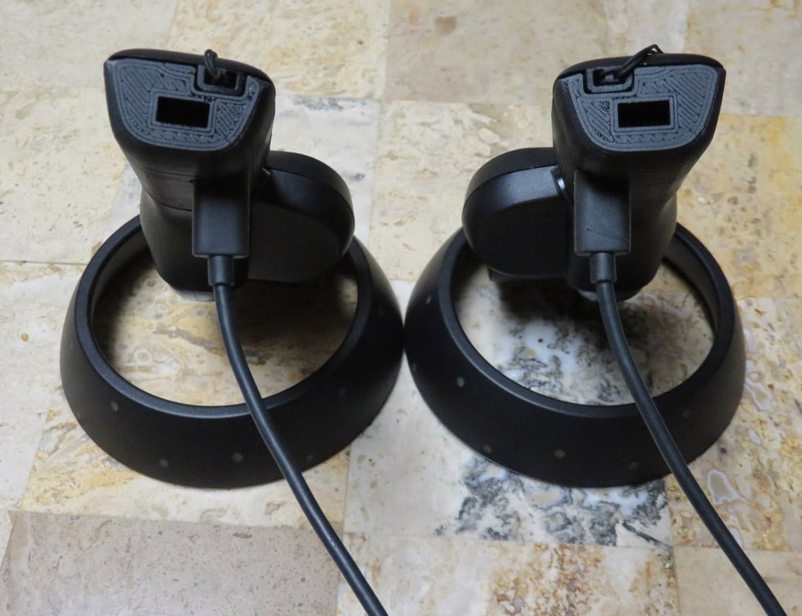 Windows Mixed Reality Controller Self-Rechargeable Battery Mod