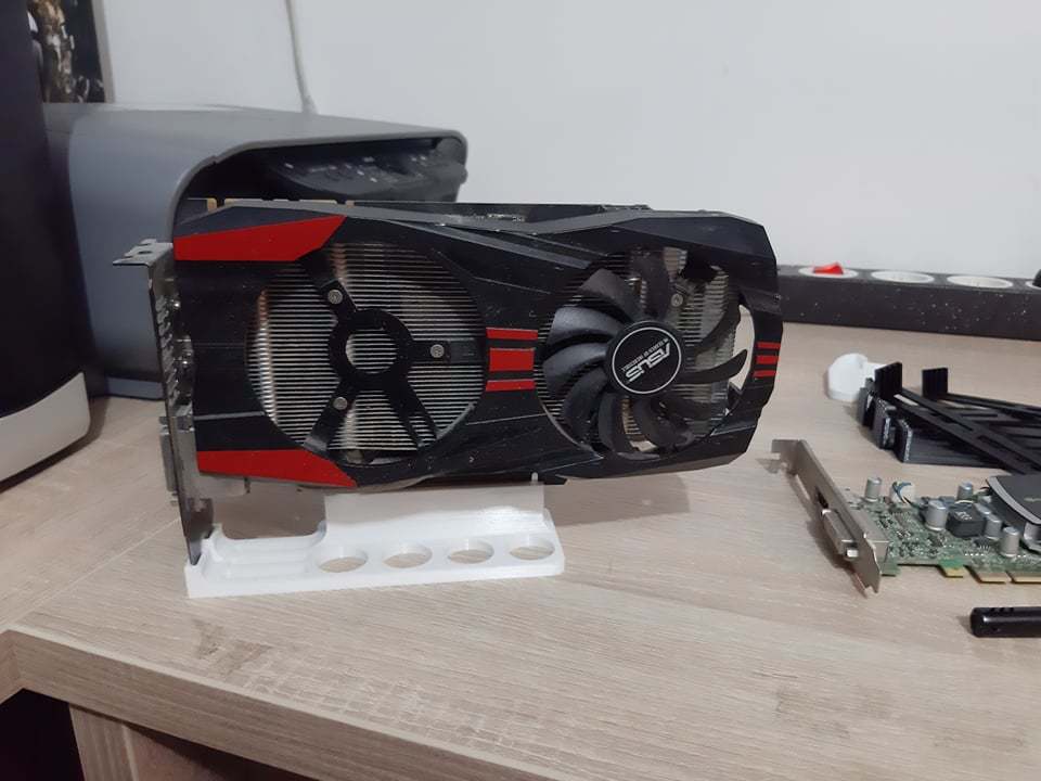 Graphics card stand