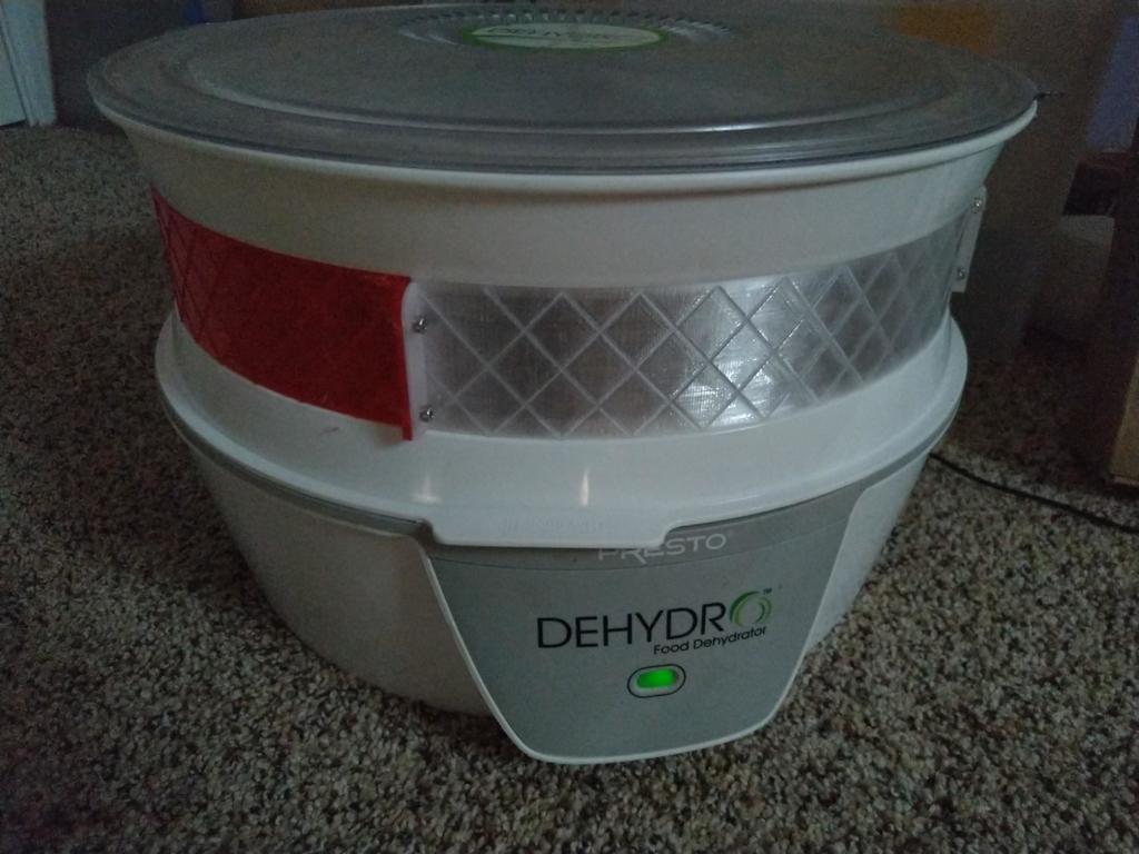 Filament drying adapter for Presto Dehydro food dehydrator 06300