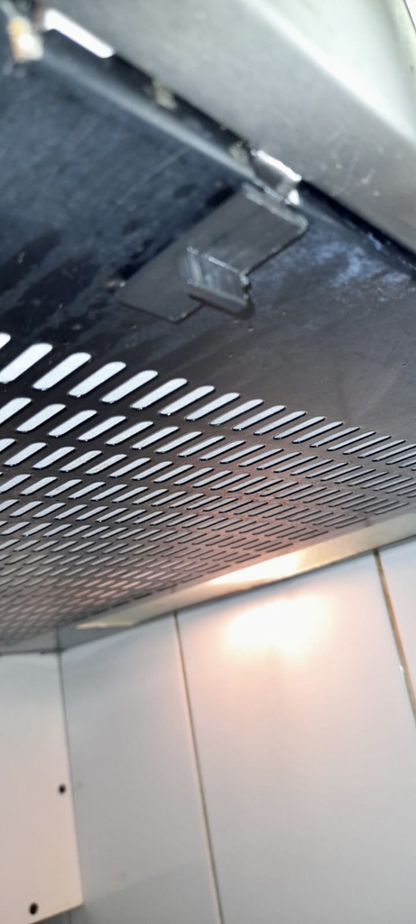 Kitchen hood filter grid support