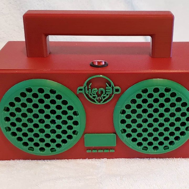 Mini Boombox (Alien3D Project)