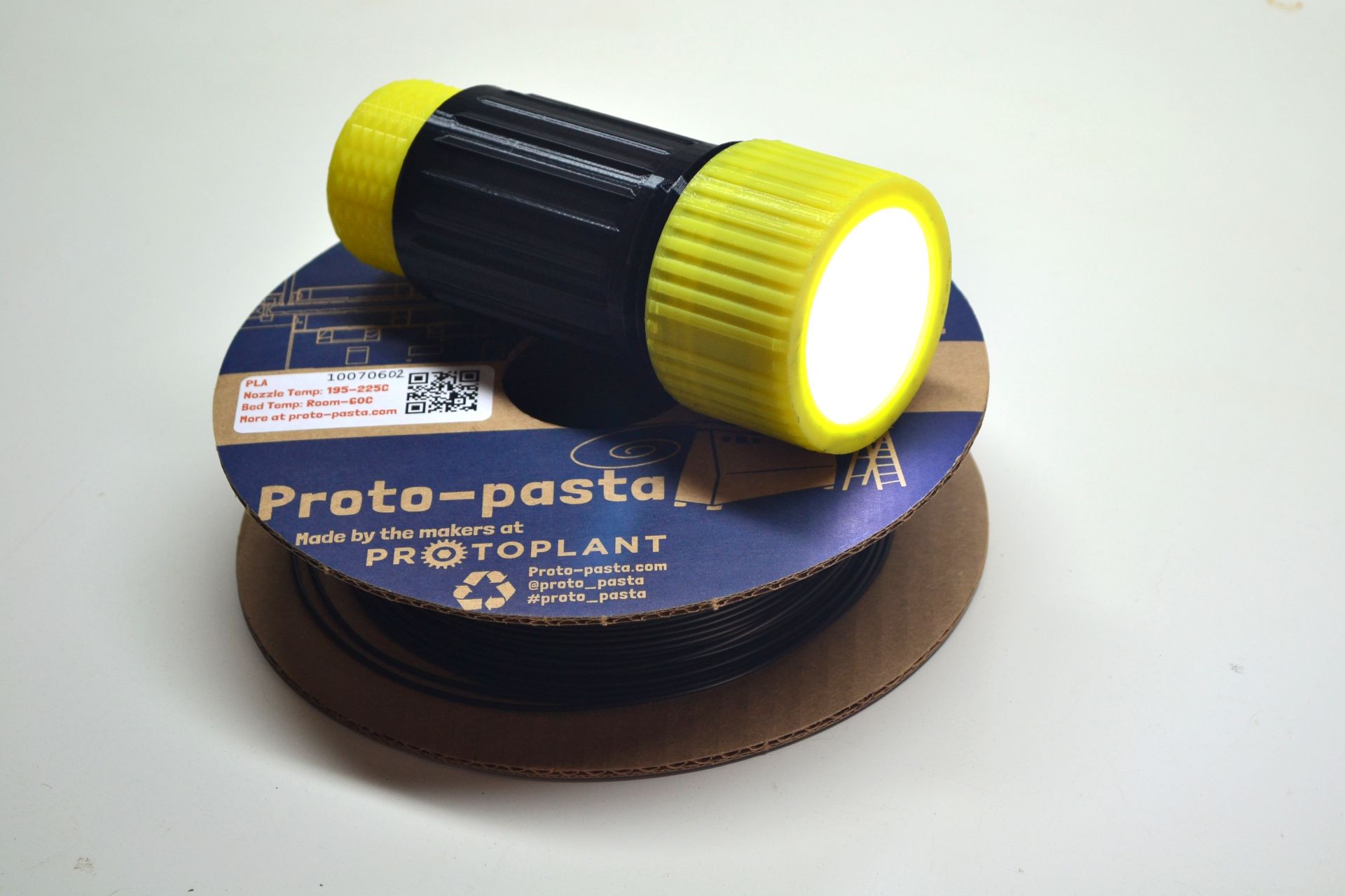3D Printed Flashlight using Conductive Filament
