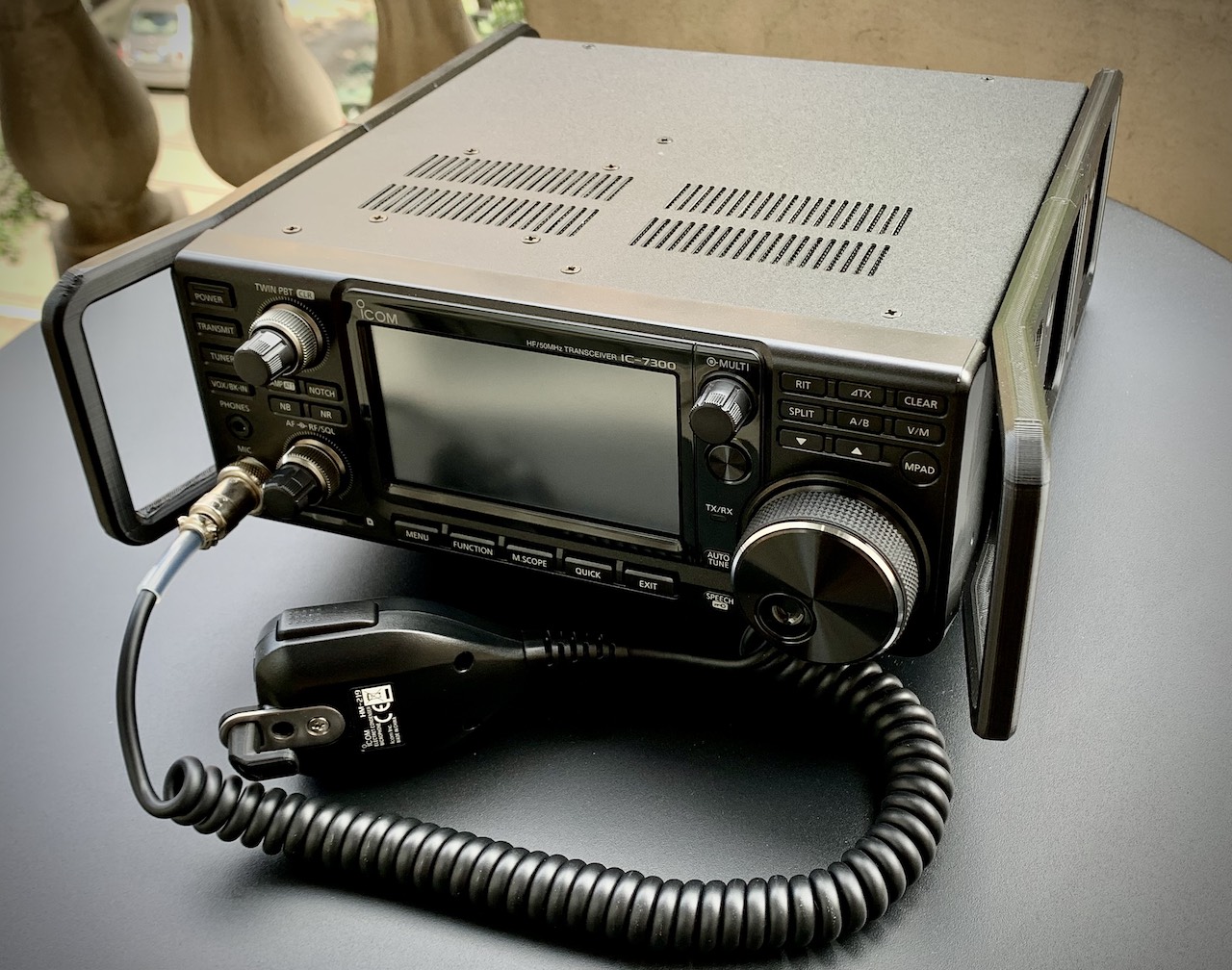 Icom IC-7300 side rails