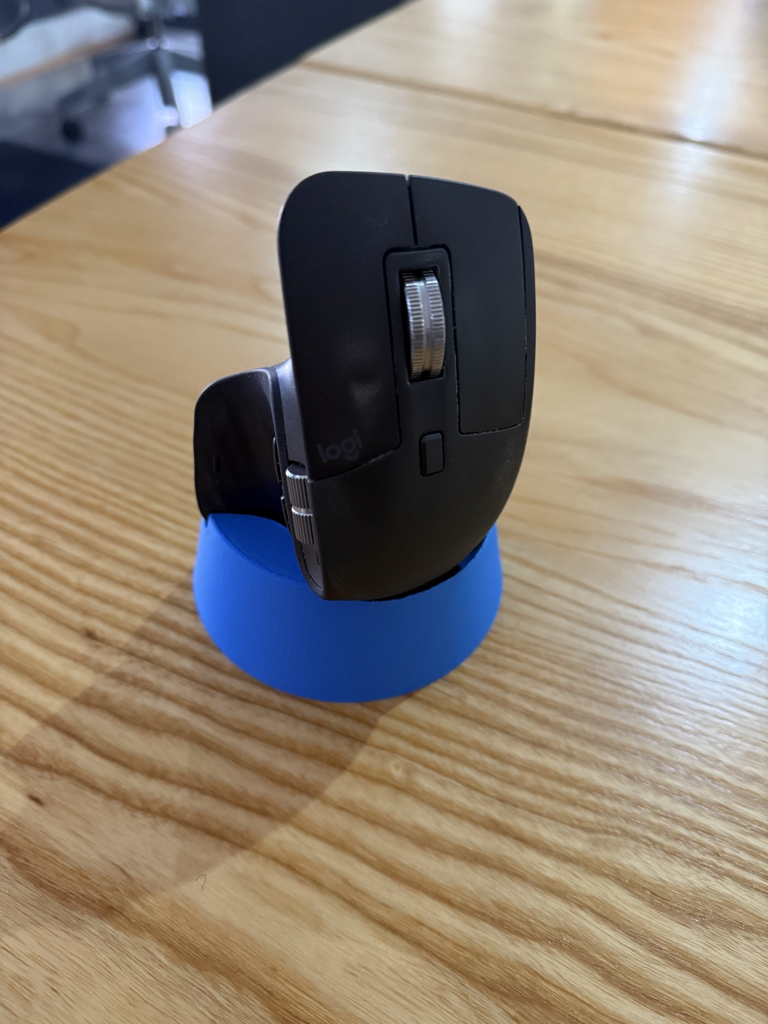 Logitech MX Master 3 mouse stand
