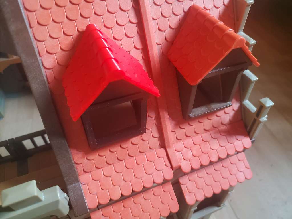 Playmobil castle window + roof tiles