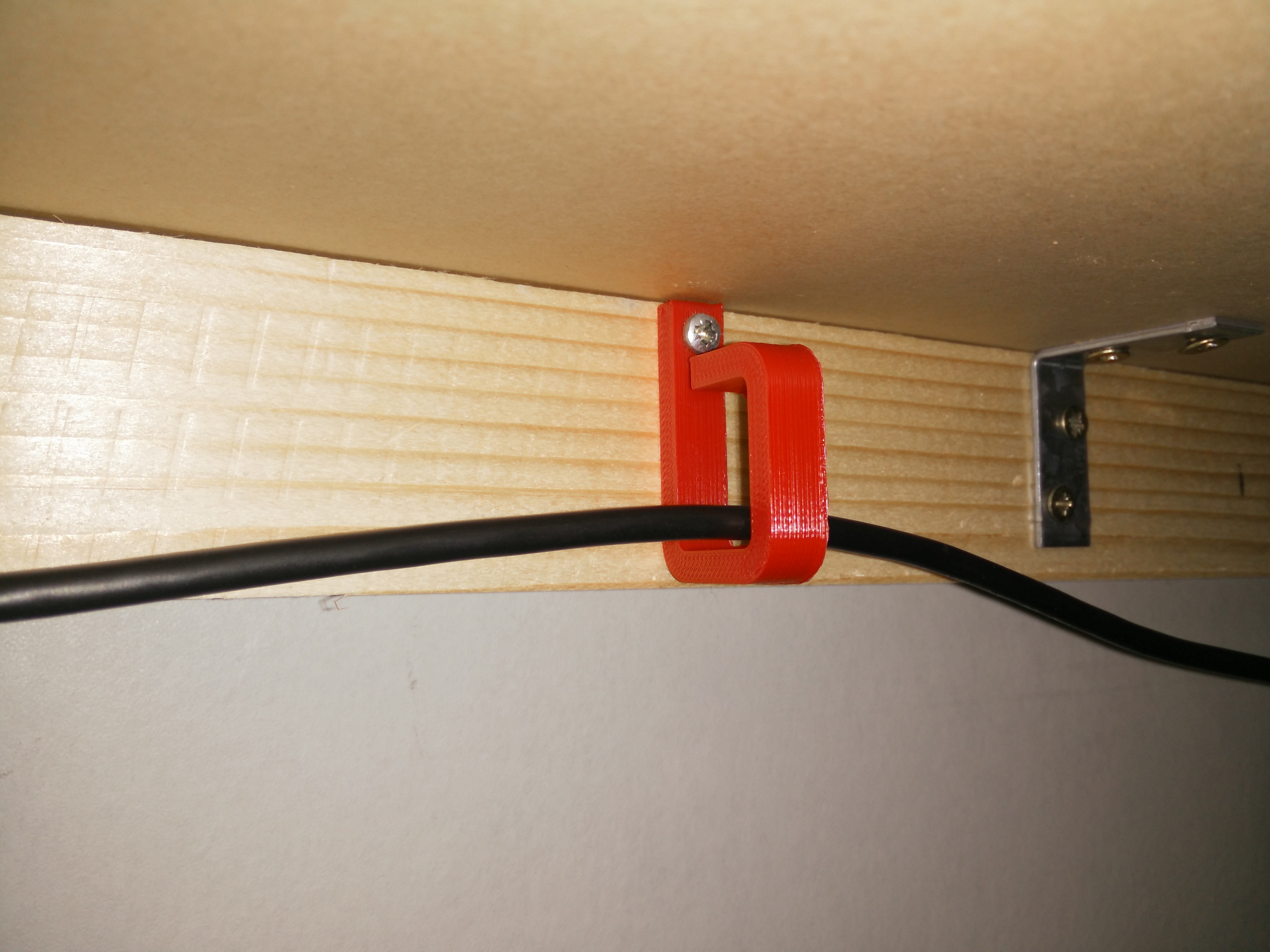 Simple cable hook