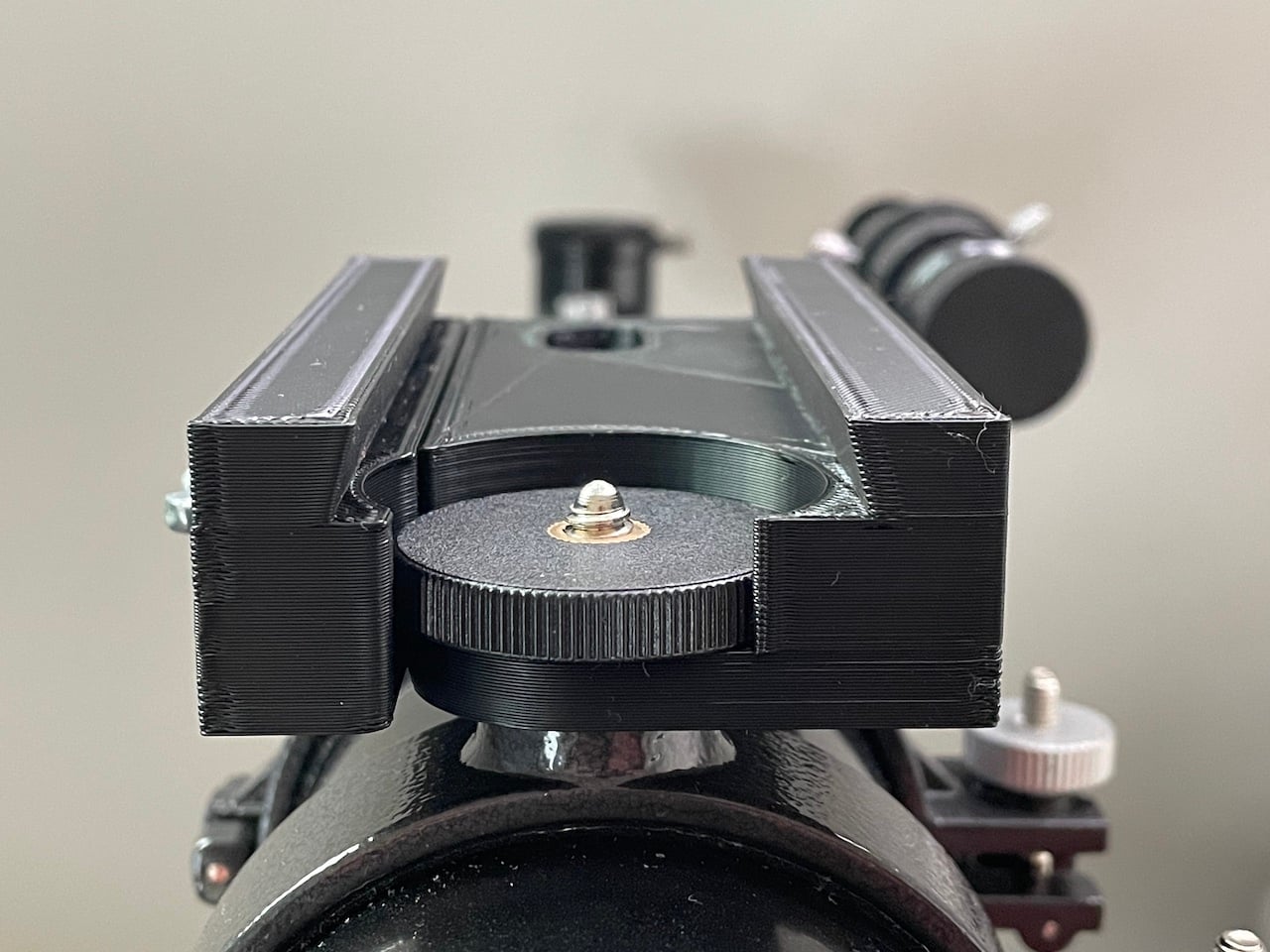 Celestron PowerSeeker 70EQ Dovetail Clamp