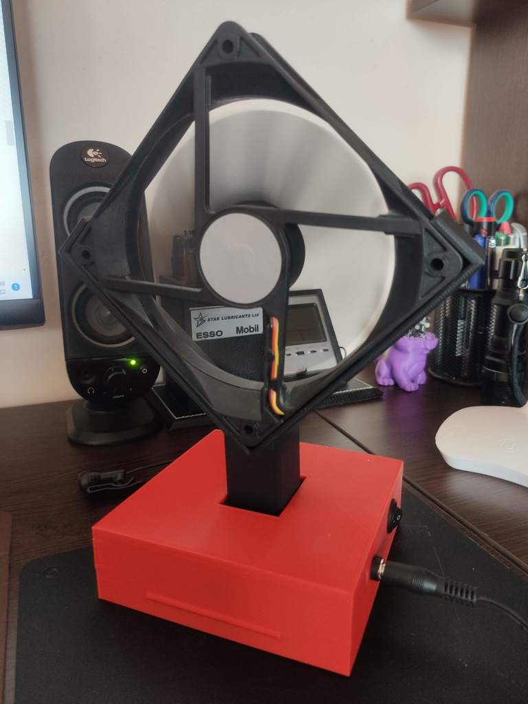 Desk fan from 120mm PC fan