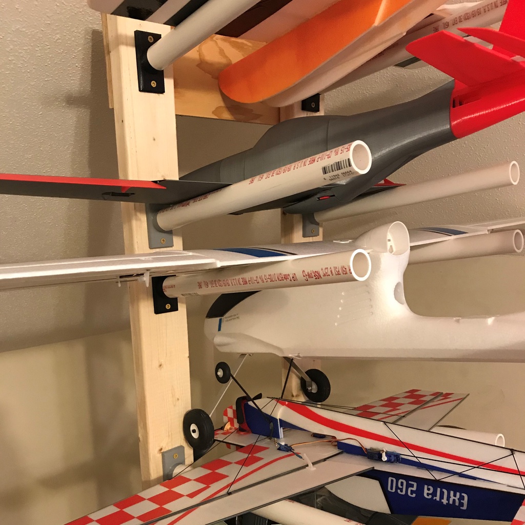 RC Airplane mounting bracket for 1in PVC