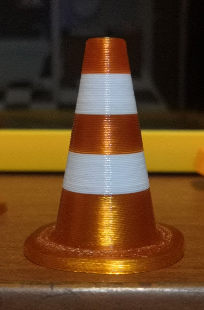 Traffic cone stackable