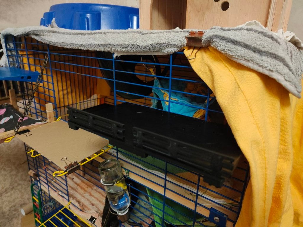 Rodent cage shelf