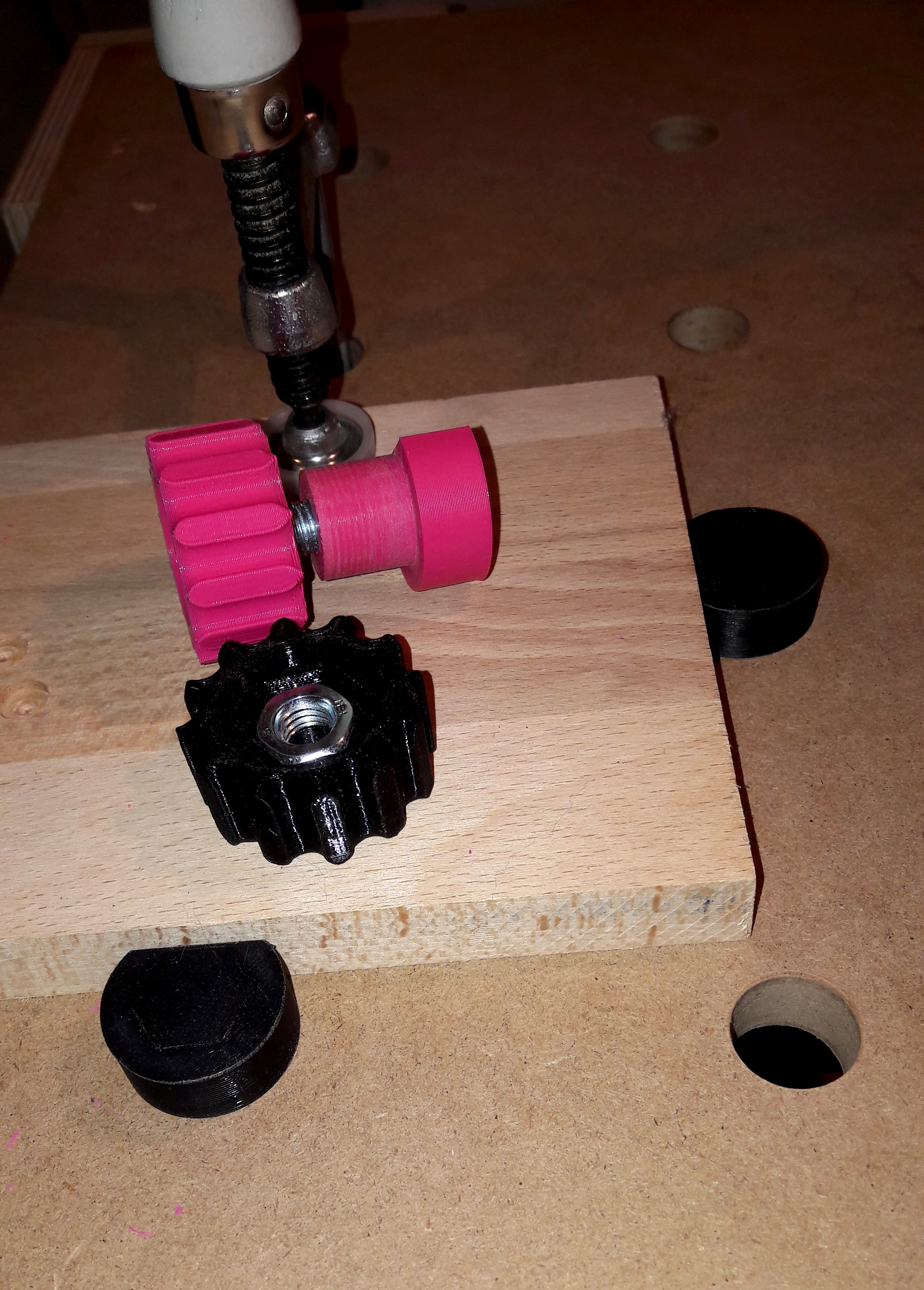 bench dog (reinforced and with thumbwheel)