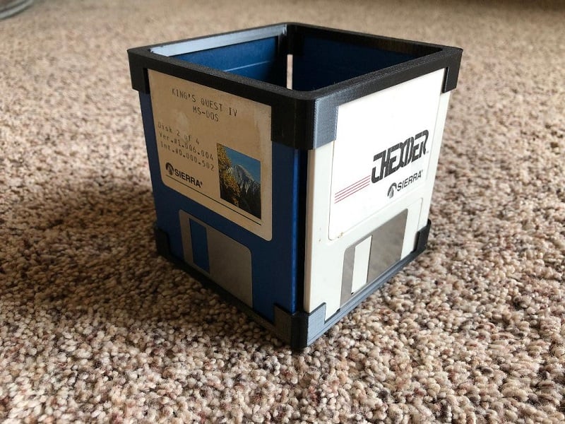 Revised 3.5 floppy disk box