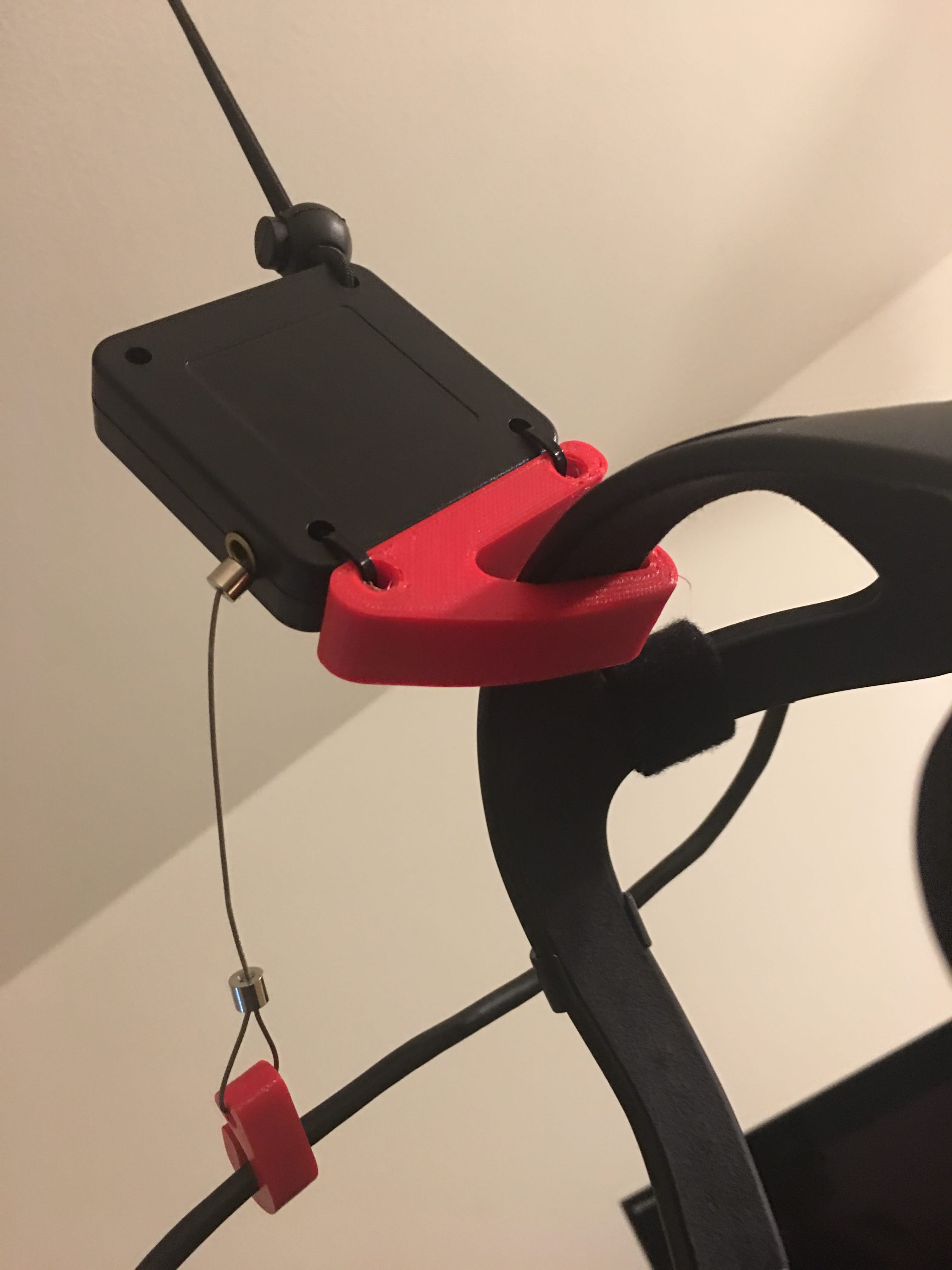 Oculus Rift Cable Management Addons