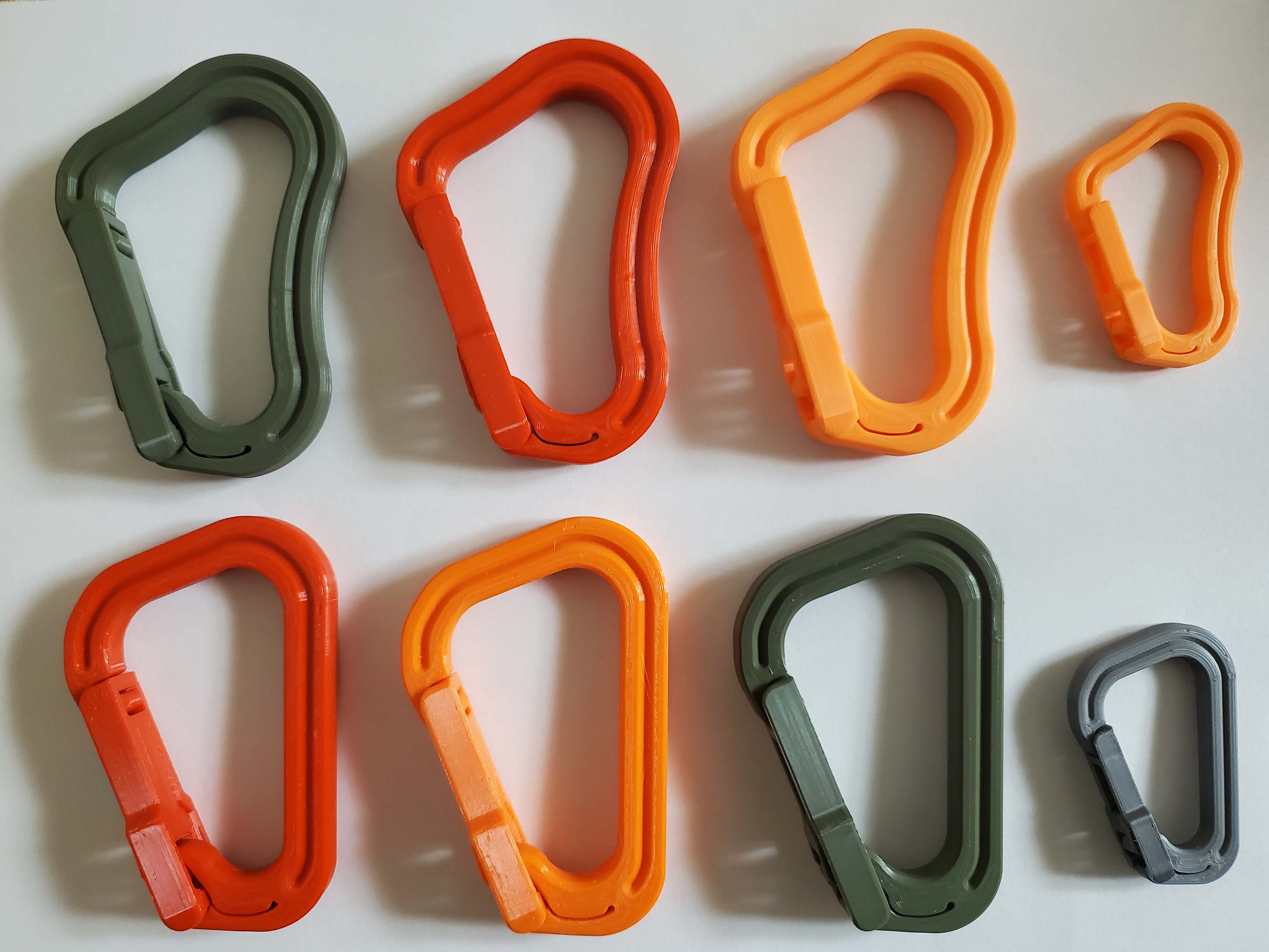 Simple Carabiner Reimagined