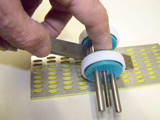 Honing guide. Chisel and planer blade sharpening jig