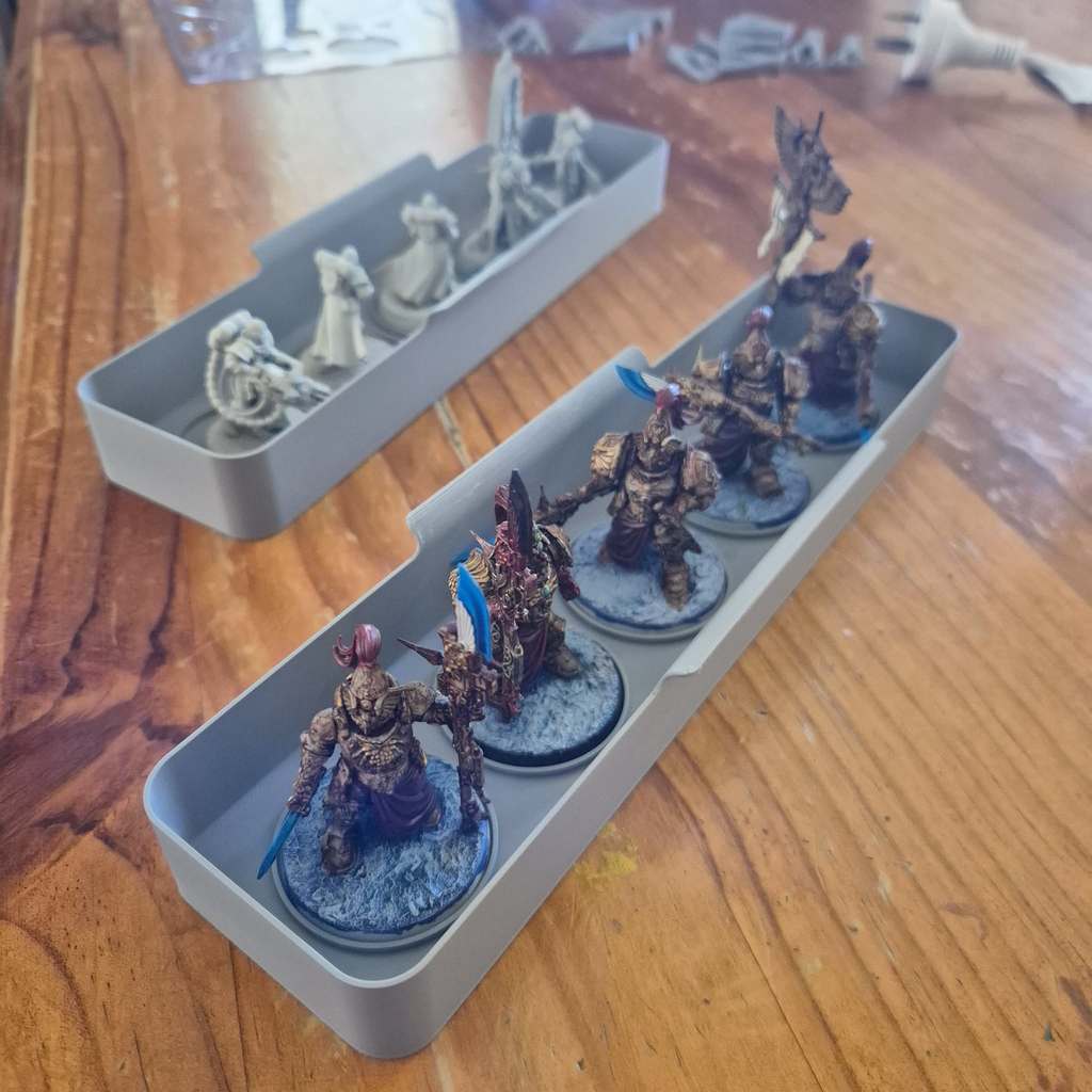 War Hammer 5 figure tray