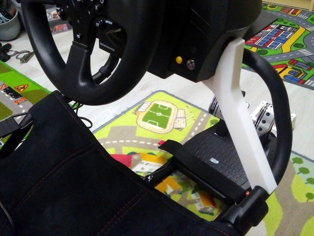 TEST Playseat Challenge : la simulation automobile à bon prix dans un  format de table à repasser 