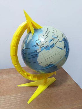 globe stand