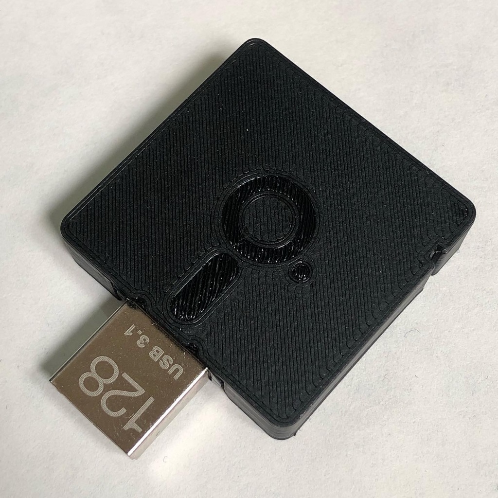 Floppy Disk-Shaped USB Stick Holder