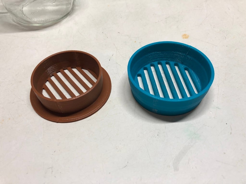 Mason Jar Lid Strainer - Seperates components of disassembled ammunition