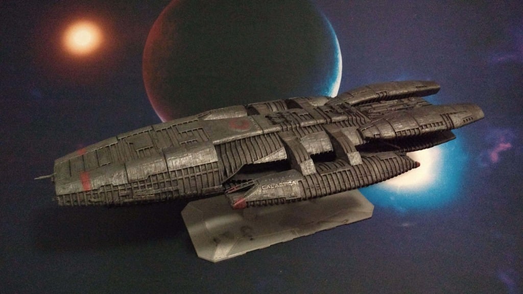 Battlestar galactica starship battle big ships