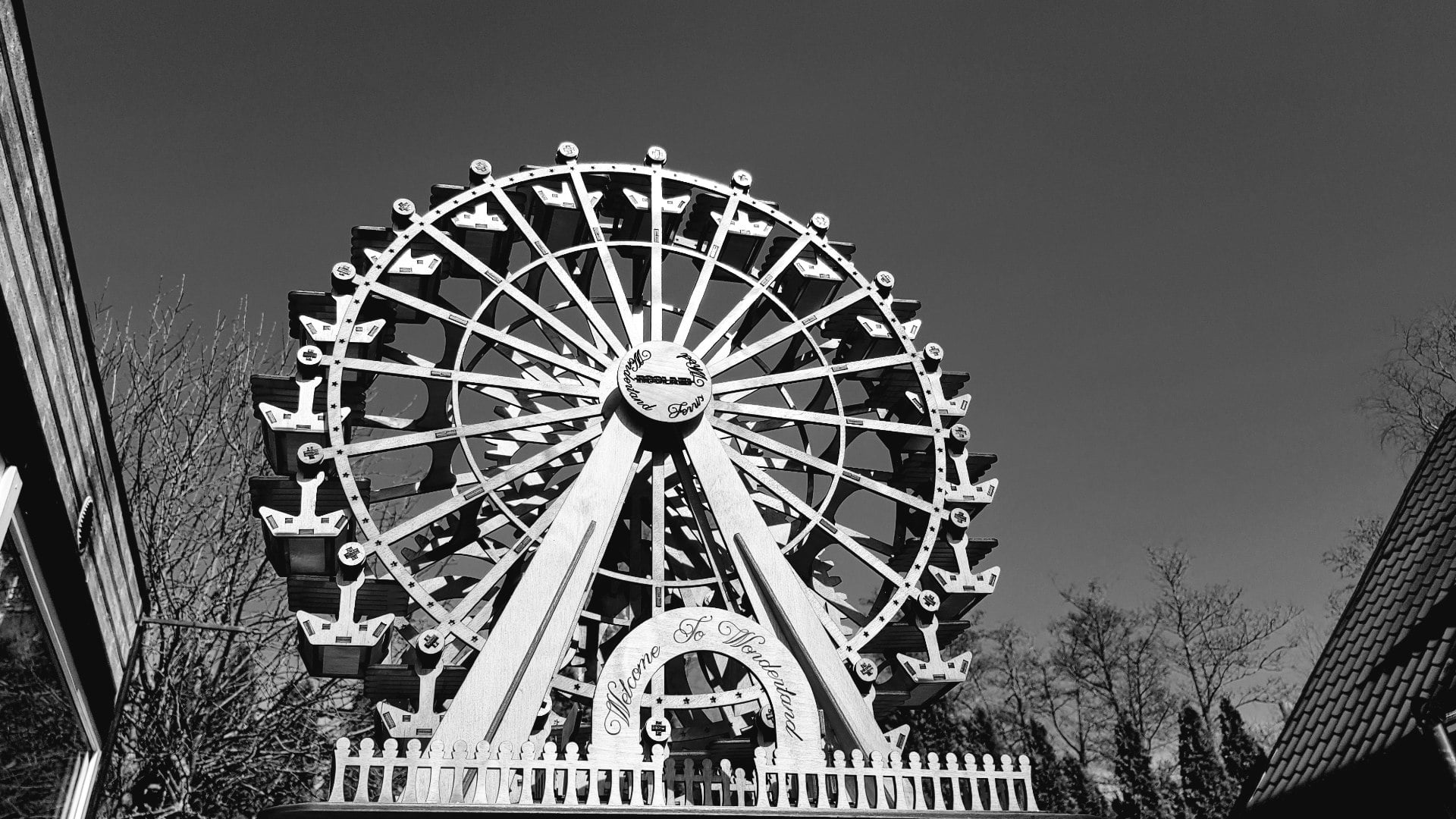 Ferris Wheel "WONDERLAND". Plywood skywheel
