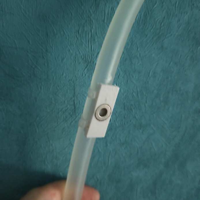 Magnetic tube holder