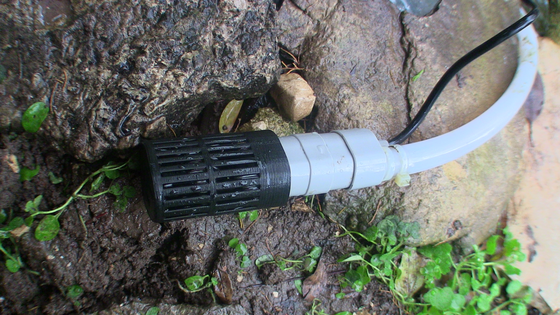 Mini submersible water pump filter (12V)