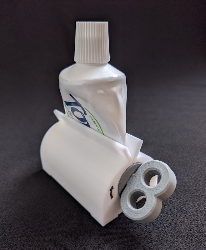Toothpaste squeezer v3