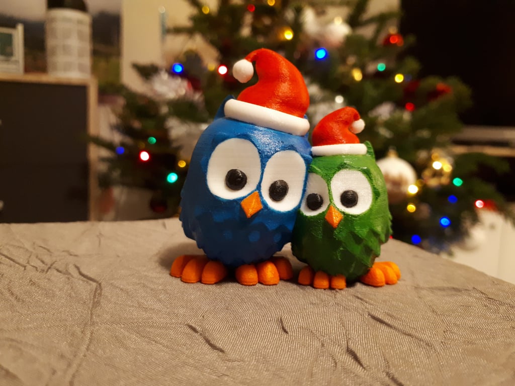 Christmas Cuddling Owls