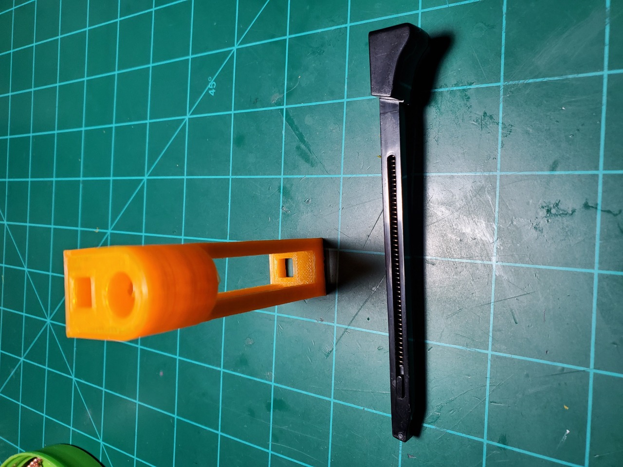 Umarex Walther PPK/S BB magazine speedloader