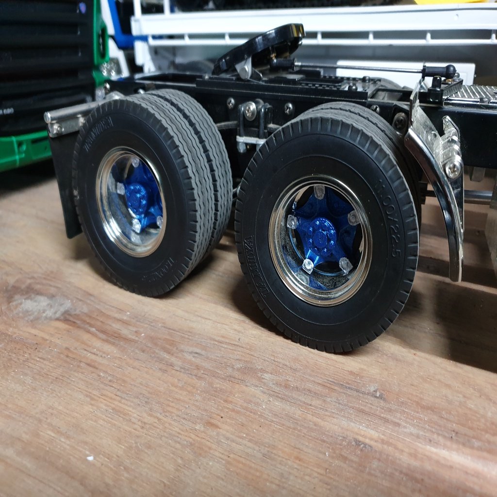 Spider inserts for Tamiya truck wheels
