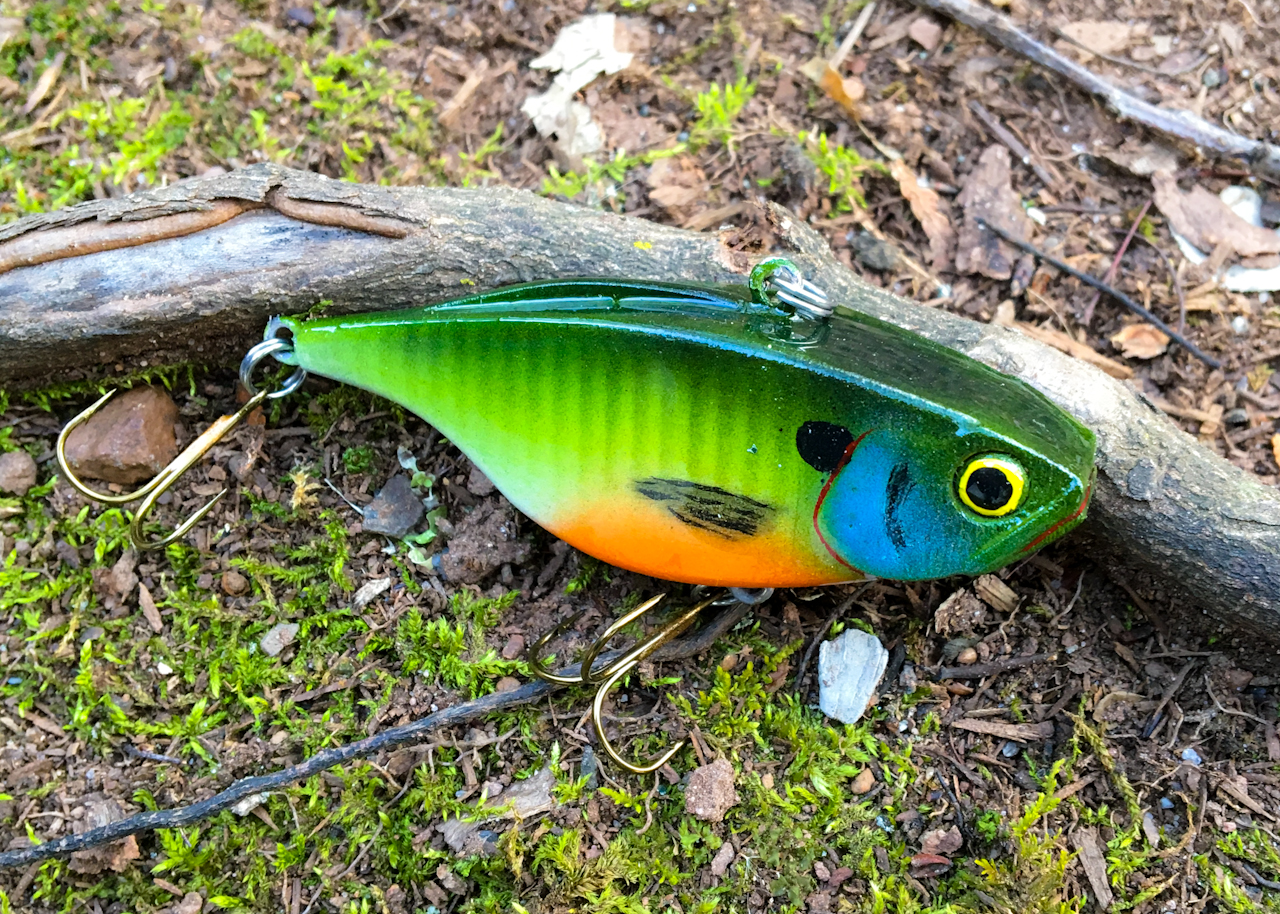 Lipless Crankbait