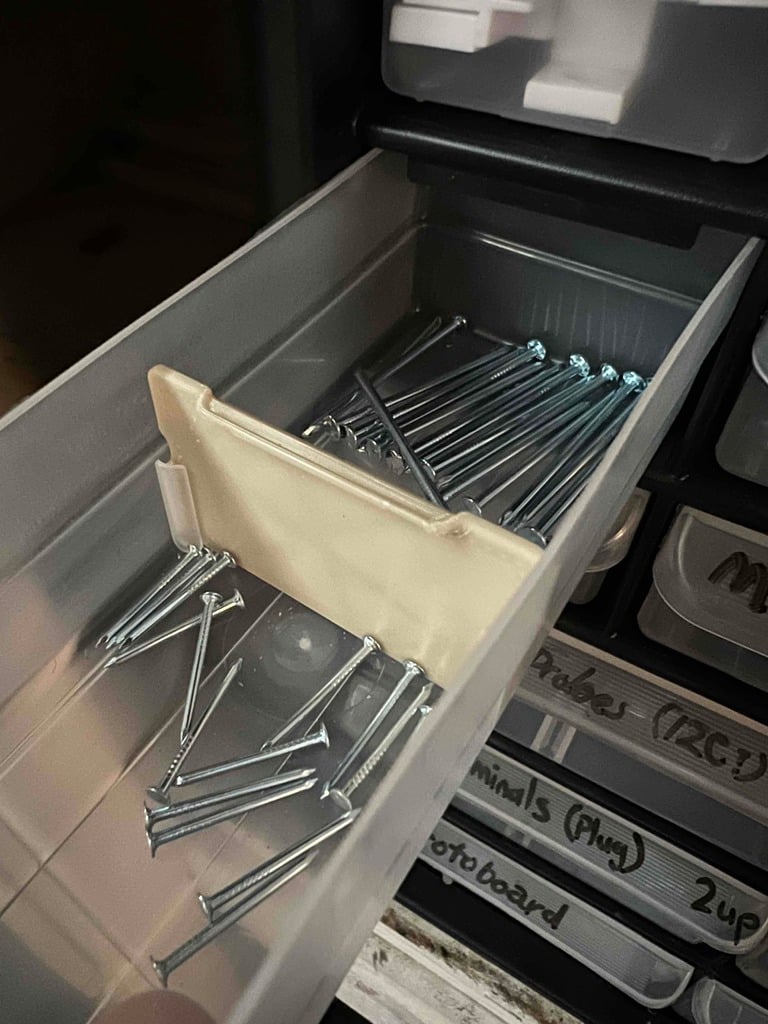 Akro-Mils drawer divider (small)