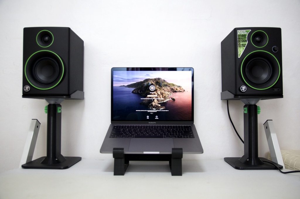 height changeable speaker stand (for MACKIE CR4)