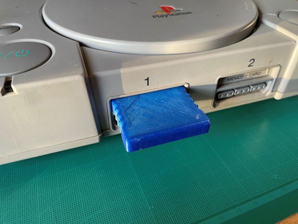 Playstation 1 or 2 memory cards case
