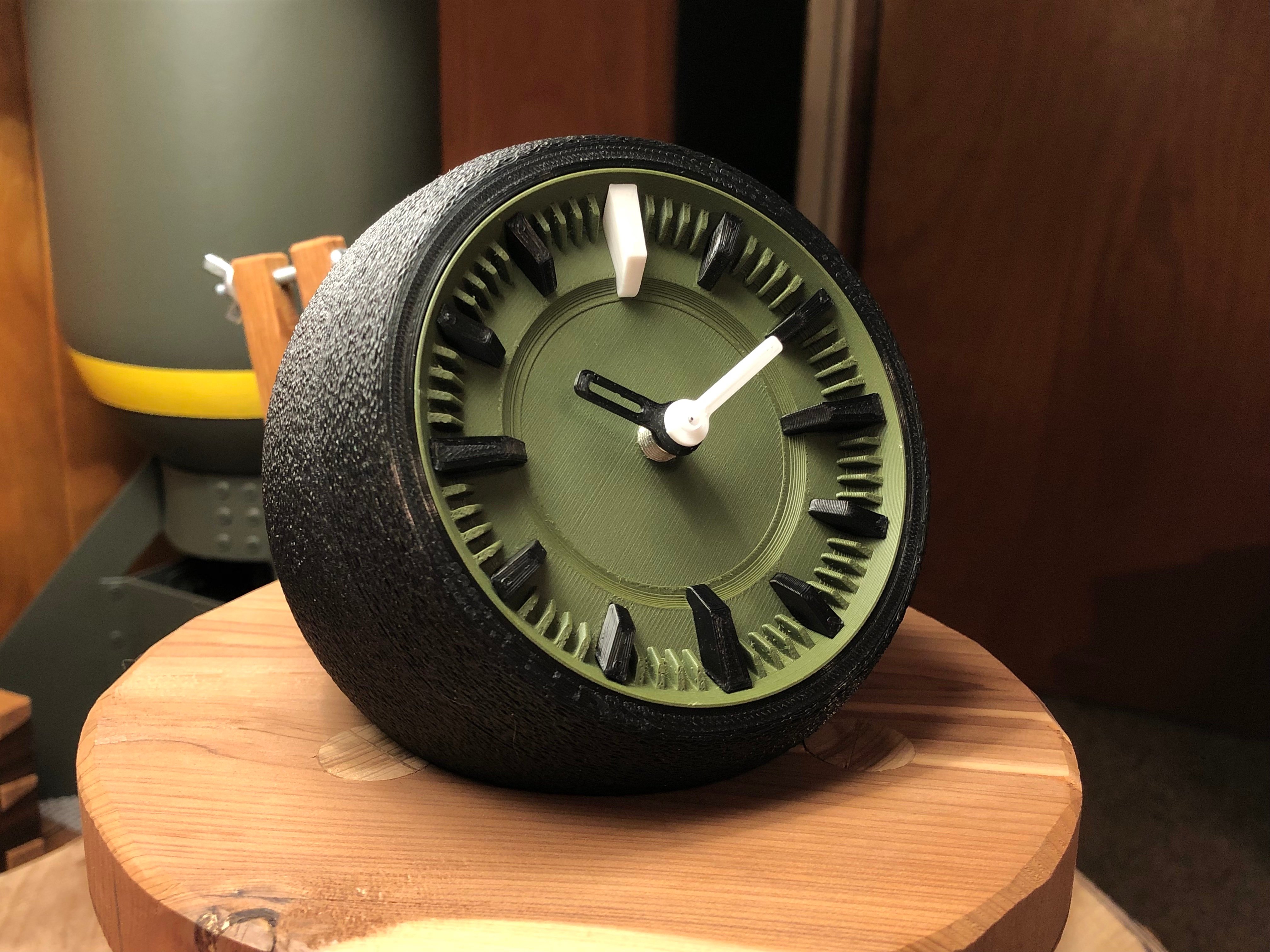 Desktop Clock - Multicolor Dial