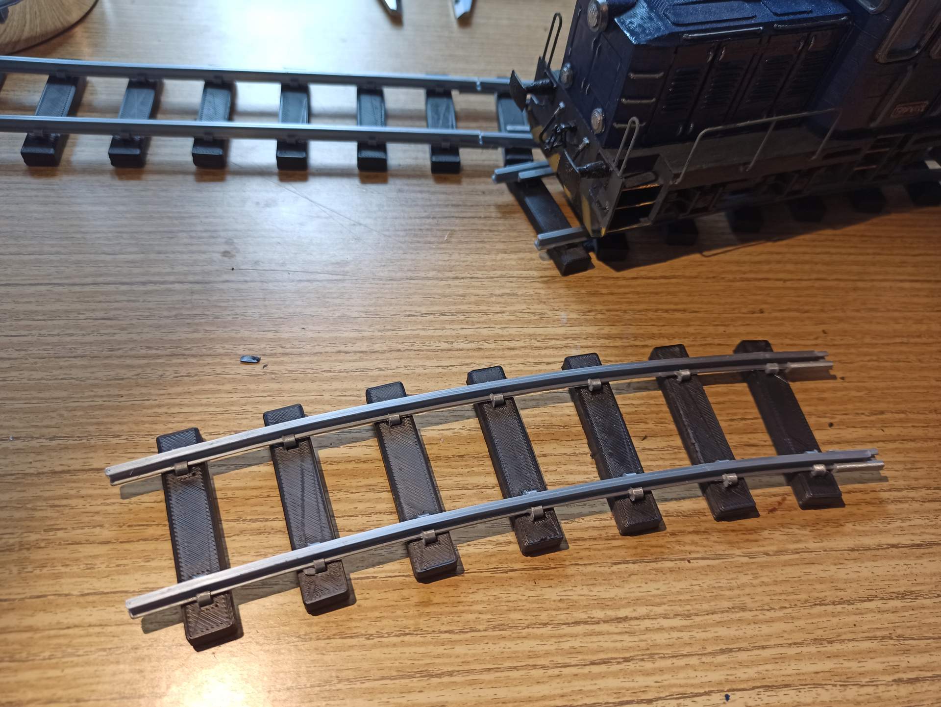 35-Gauge R750 Curved Rail Track