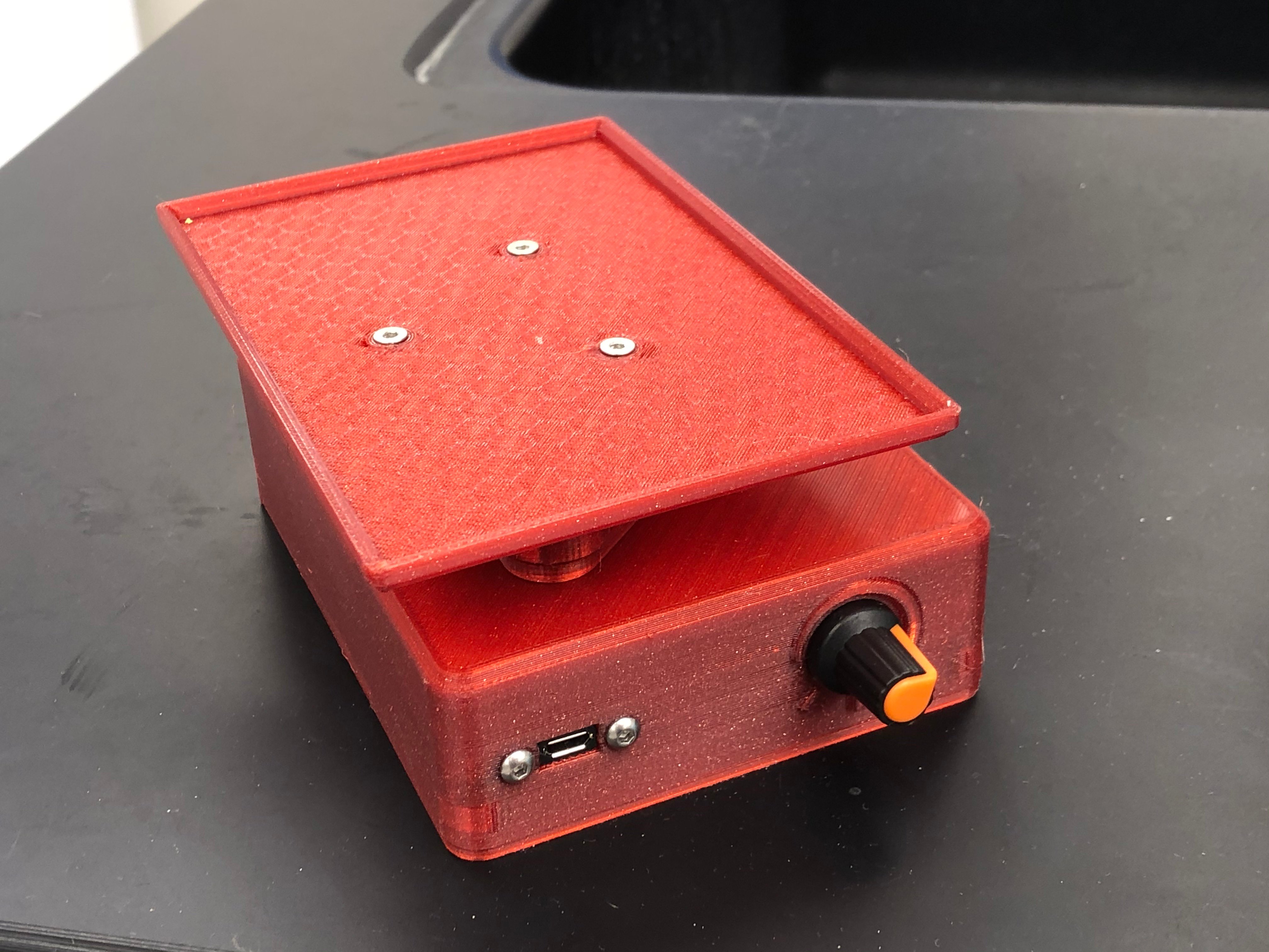 Low-cost plate shaker