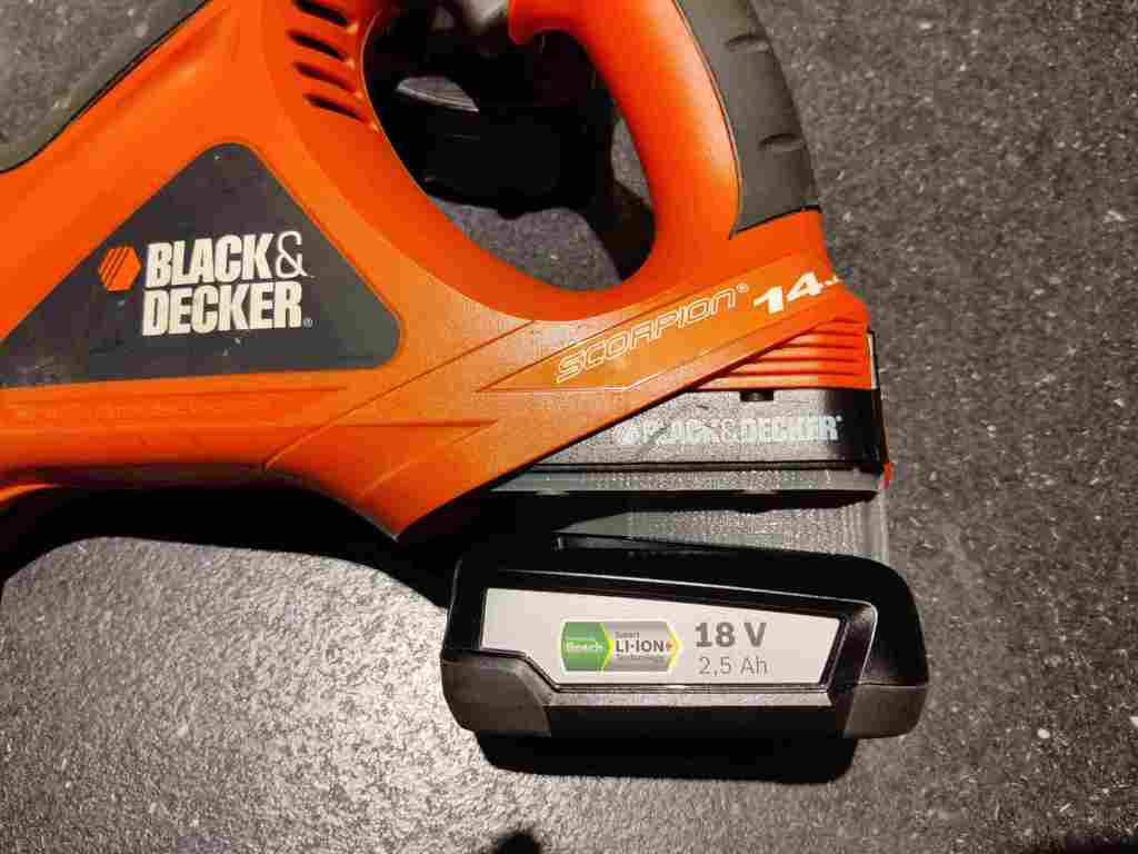 Black&Decker tool with Bosch Battery