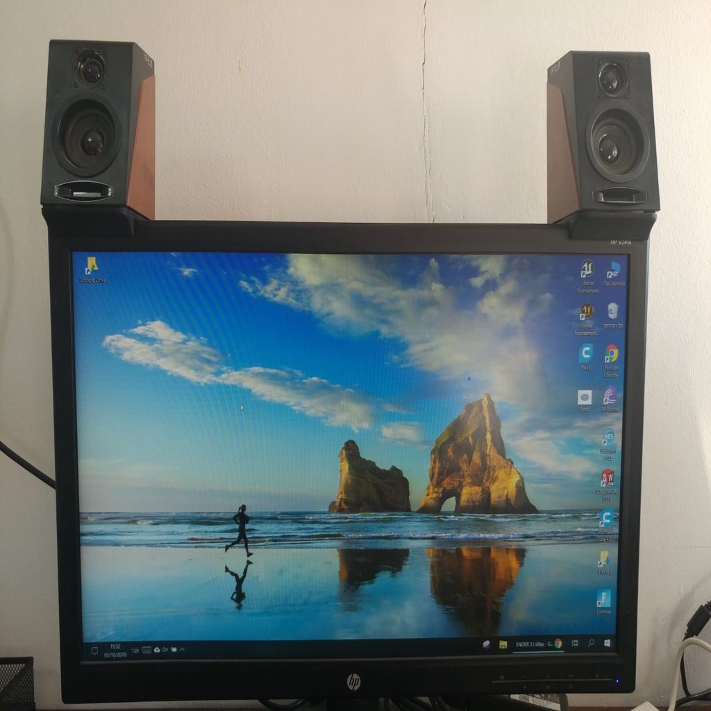 monitor speakers shelf