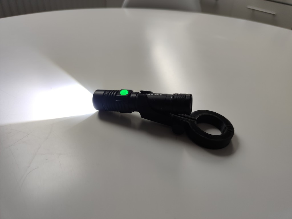 LED flashlight bracket for road racing bicycle